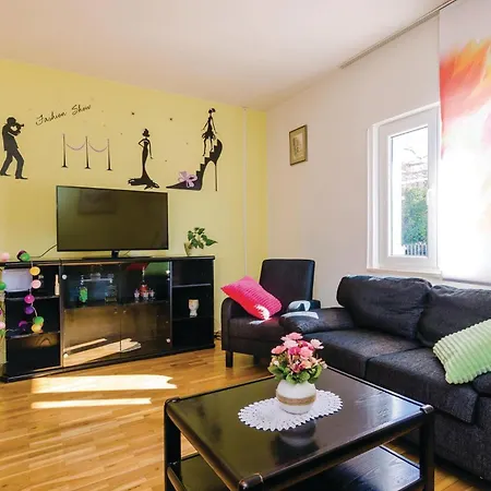 Three-bedroom In Radovcici Radovici
