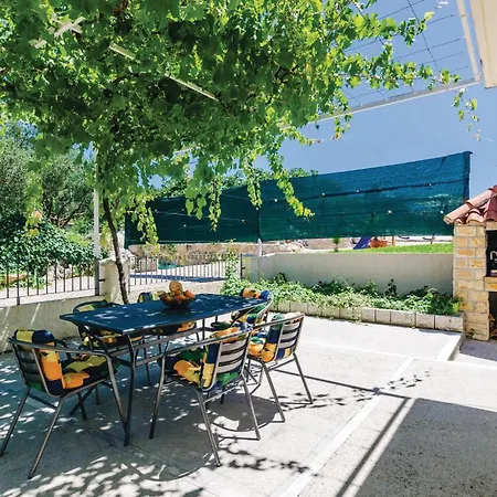 Casa vacanze Three-bedroom In Radovcici Radovici