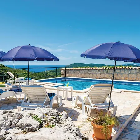 Three-bedroom In Radovcici Casa vacanze *