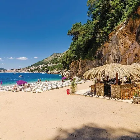 Three-bedroom In Radovcici Radovici