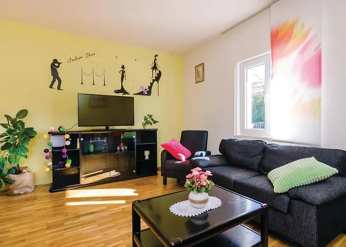 Three-bedroom In Radovcici Radovici